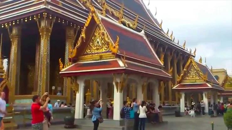 Wat Phra Kaew - maxresdefault.jpg