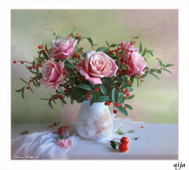 Gify-Kwiaty - kwiaty migajacy roze w wazonie bialorozowym.gif