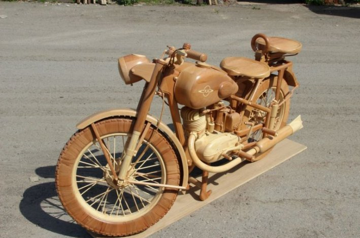 Radziecki motocykl IZH-49 cały z drewna z najdrobniejszymi detalami rok bud.2014 - 9.png